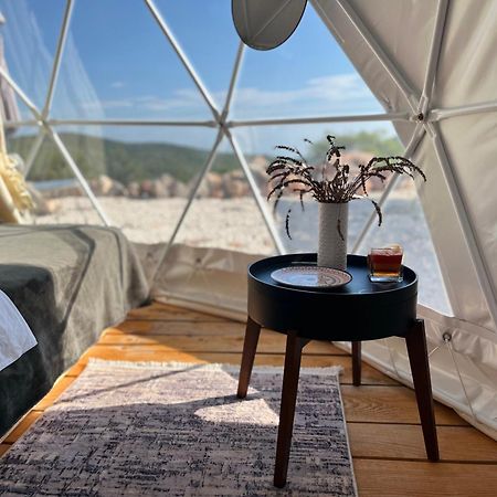 فيلا تيفاتفي Glamping Peninsula Lustica Rose المظهر الخارجي الصورة